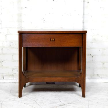 Vintage mcm &amp;quot;Brasilia&amp;quot; end table / nightstand with drawer by Broyhill Premier | Free delivery in NYC and Hudson Valley areas 