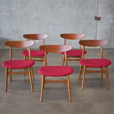 VINTAGE - Hans Wegner CH30 Chairs in Teak, Oak, Denmark 1950's  - Set of Five 