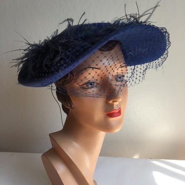 Vintage 50s FEATHER HAT with VEIL / 1950s Whimsical | Lucky  display picture 1