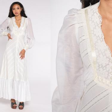 70s Prairie Dress Victorian Bride Off-White Wedding Lace Maxi V Neck Puff Sleeve 1970s Bohemian Satin Buttons Boho Cottagecore Formal Small 