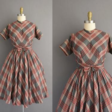 1950s vintage dress | Adorable Red & Gray Plaid Print Short Sleeve Full Skirt Cotton Summer Day Dress | Medium | 50s dress 