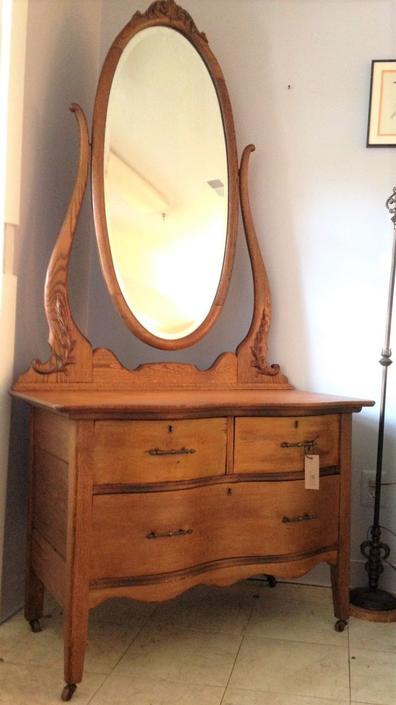 Oak Dresser With Tall Oval Mirror 165 From Lucky Pug Vintage Of