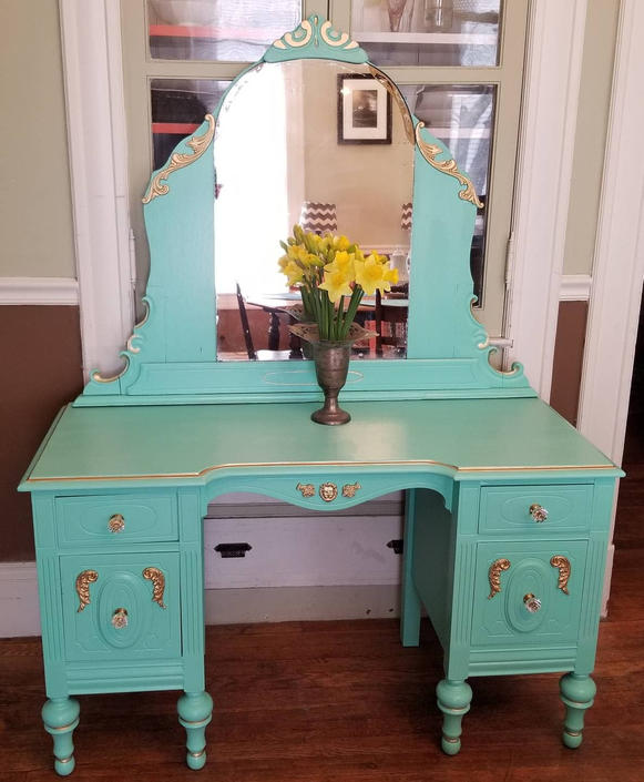 Sold Vintage Vanity Cottage Fancy Dressing Table Makeup Vanity