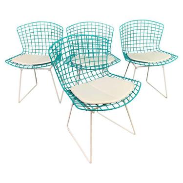 Set of Four Vintage Mid Century Modern Dining Chairs by Harry Bertoia for Knoll. 