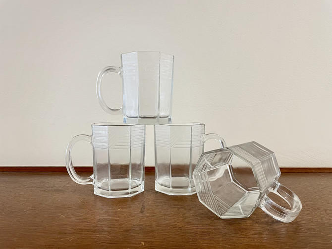 Set Of 4 Vintage Arcoroc Usa Clear Etched Octime Octagon Mugs Mcm Retro Kitchen By Blackcurrantpreserve From Blackcurrant Preserve Of Washington Dc Attic