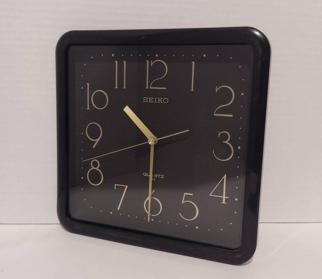インテリア時計 SEIKO quartz square wall clock 90s Seiko vintage 80s 90s Quartz Wall square gold plastic faux