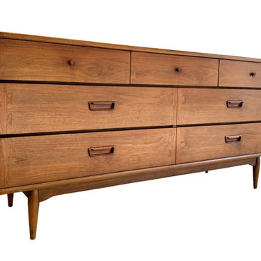 LANE Acclaim Mid Century Modern WALNUT Credenza / DRESSER 