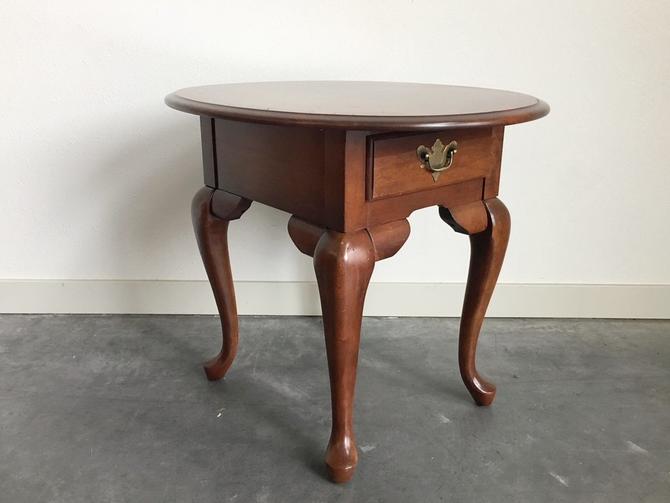 Vintage Queen Anne Style Broyhill Side Table From Rerunroom Of Seattle Wa Attic