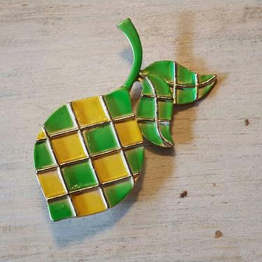 Mid Century Retro Vintage 50s Lemon Lime Fruit Pin, Gold Tone Brooch Pin, Green And Yellow Pin, Fruit Pin, Pineapple Pin, Kitschy Pin 