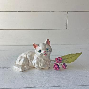Vintage White Cat Figurine With Pink Ears And Mouth And Green Eyes // Vintage Cat Knick Knack, Cat Lover Gift // Cat Collector, Perfect Gift 