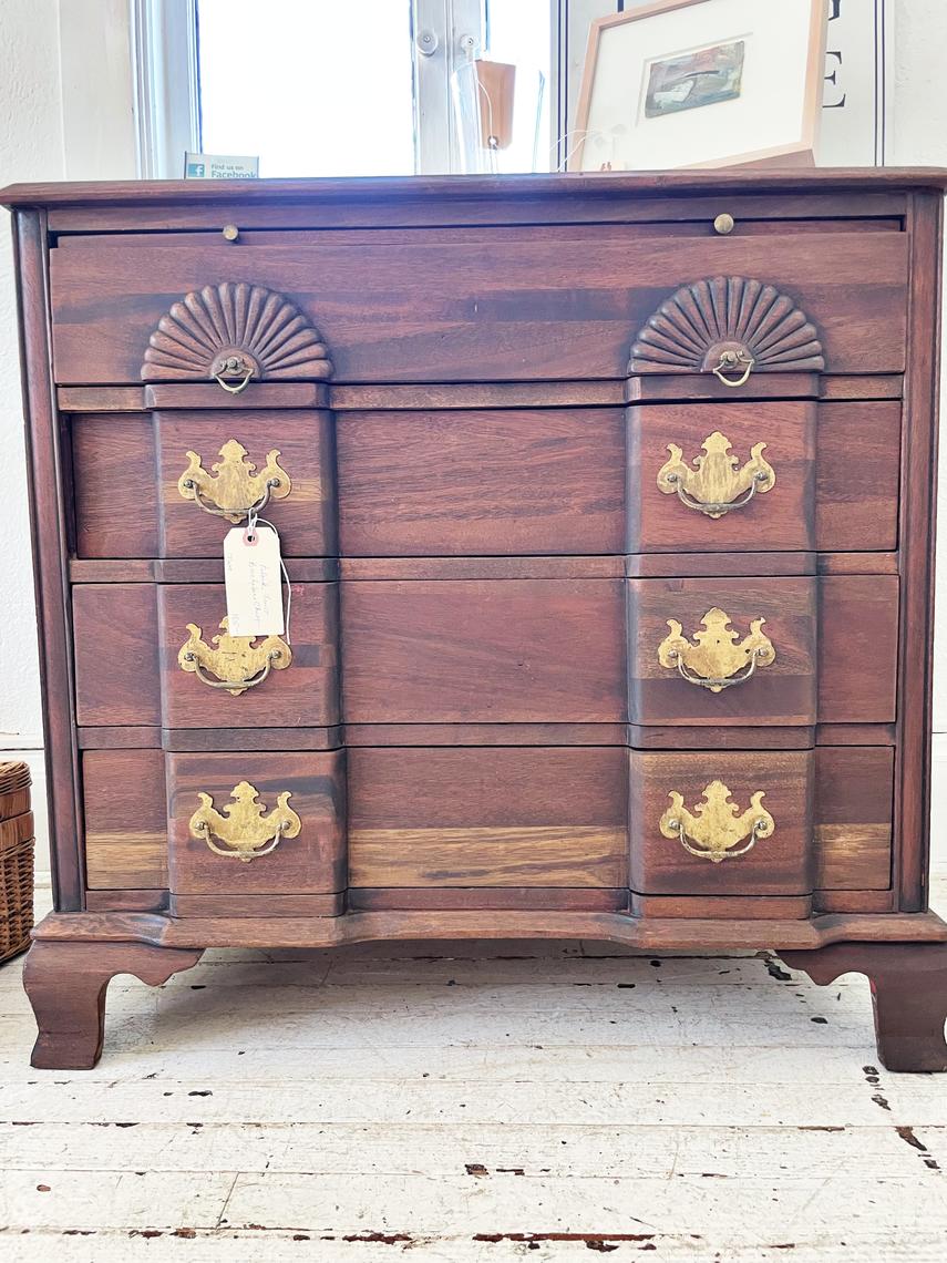 Antique Bachelor’s Chest Lucketts Store Leesburg, VA