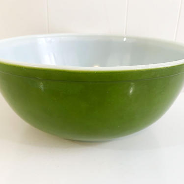 Vintage Pyrex Reverse Primary Mixing Bowl 1950s 404 Green Verde USA Baking Retro Kitchen Nesting Ovenware Cooking Serving MCM Mid-Century 