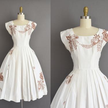 vintage 1950s dress | Gorgeous White Cotton Sweeping Full Skirt Brown Floral Dress | Small | 50s vintage dress 