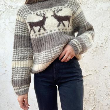 Vintage Cowichan Deer Hand Knit Knitted Turtle Neck Pullover Wool Sweater 