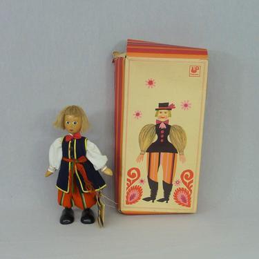 70s Polish Folk Doll - Girl with Painted Wooden Face, Traditional Costume, Axe - w/ Box Sztuka Lowicka Cepelia - Vintage 1970s - 7 1/4