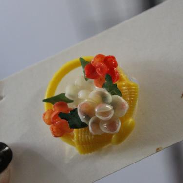 Vintage 40's 50s New Old Stock Sea Shell Flowers in a celluloid Yellow basket brooch Easter Spring // pinup Sweet 