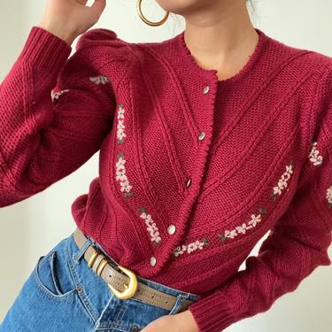 80s hand embroidered puff sleeve wool cardigan / vintage claret wool hand embroidered daisy cropped silver button puffed sweater | S 