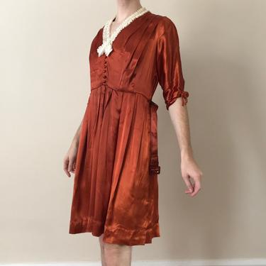 30s / 40s Orange liquid satin dress with matching belt 