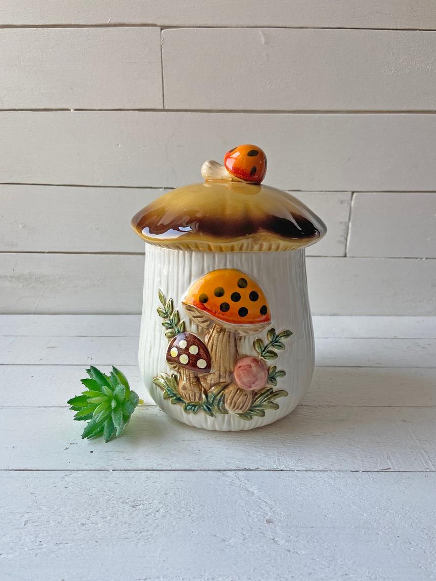 Vintage Mushroom Cookie Jar With Lid