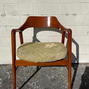 Vintage gunlocke online chair