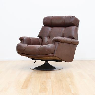 Mid Century Leather &amp; Chrome Swivel Lounge Chair by Minty of Oxford 