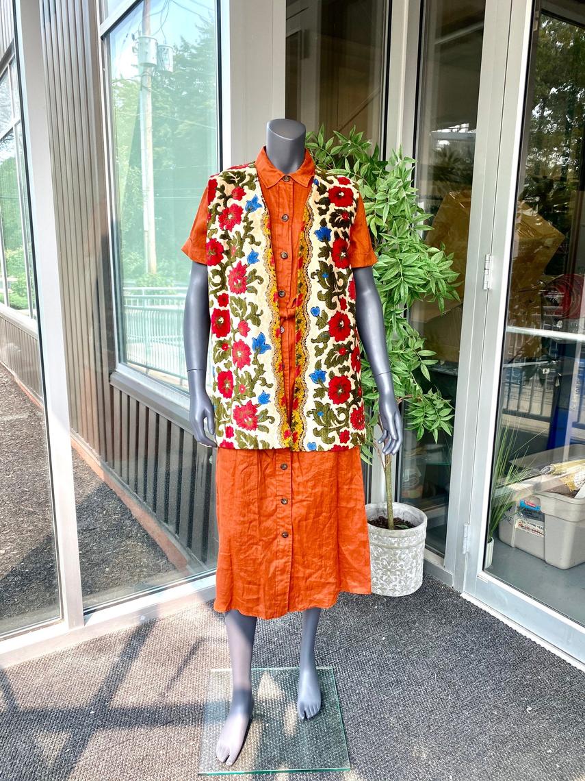 Vintage 60s 70s Hippie Flower Child Vest Carpet Tapestry Boho