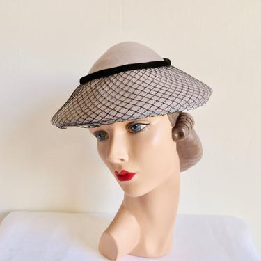 Vintage black 2024 and white straw hat with velvet bow