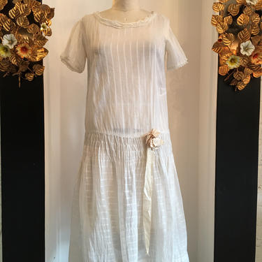 Antique white cotton selling dress 1920s drop waist sun dress