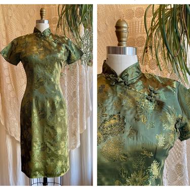 GREEN WITH ENVY Vintage 60s Asian Cheongsam | 1960s Green &amp; Gold Floral Chinese Style Cocktail Dress | 50s 1950s Made in Japan | Small 