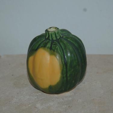 Patricia Garrett Early 1982 Great Impressions Realist Acorn Squash California Studio Art Pottery / Ceramic Signed Sculpture Vase 