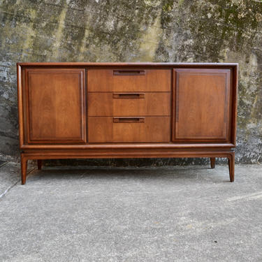 Mid Century Modern Credenza Buffet Console 