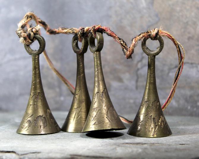 VINTAGE BRASS BELLS OF SARNA INDIA 145P