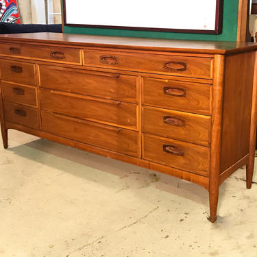 Heritage Henredon Dresser Gentleman S Chest From Midcentury