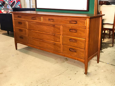 Heritage Henredon Dresser Gentleman S Chest From Midcentury