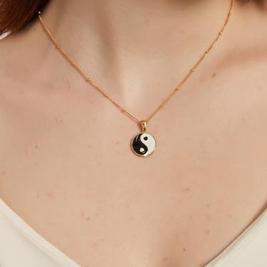 daleyza gold ying yang pendant necklace, Yin Yang chain Necklace, ying Yang charm necklace, yogi charm necklace, dainty ying yang necklace 