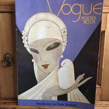 洋書 Vogue Poster Book 1975 Vogue Poster Book, Intro By Diana Vreeland, Art