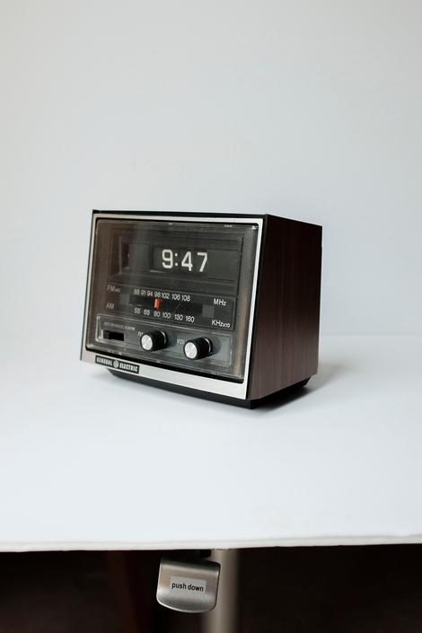 ge flip clocks