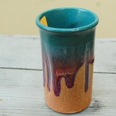 Walt Glass (1943-2016) Studio Pottery 18 oz Tall Tumbler, Drinking Vessel ~Texas Sunset w 3 Color, Drip Glaze, Teal &amp; Magenta over Sand #2 