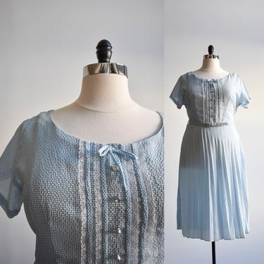 1950s Plus Sized Pale Blue Gingham Shirtdress 