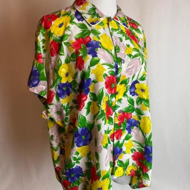 Vintage Benetton  floral rayon blouse~ boxy oversized~ vibrant flower print~ size medium-large 