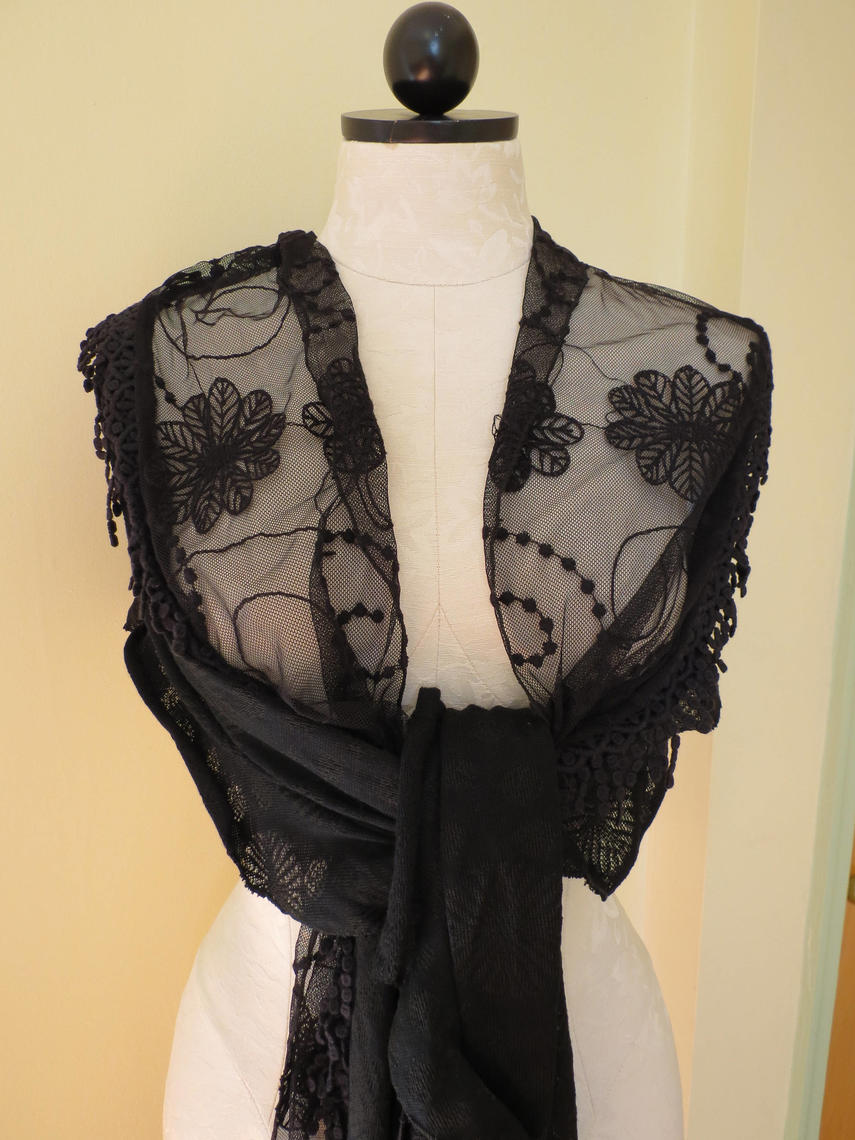 Vintage black shaw | black lace shaw | tassels | fringe | floral shaw ...