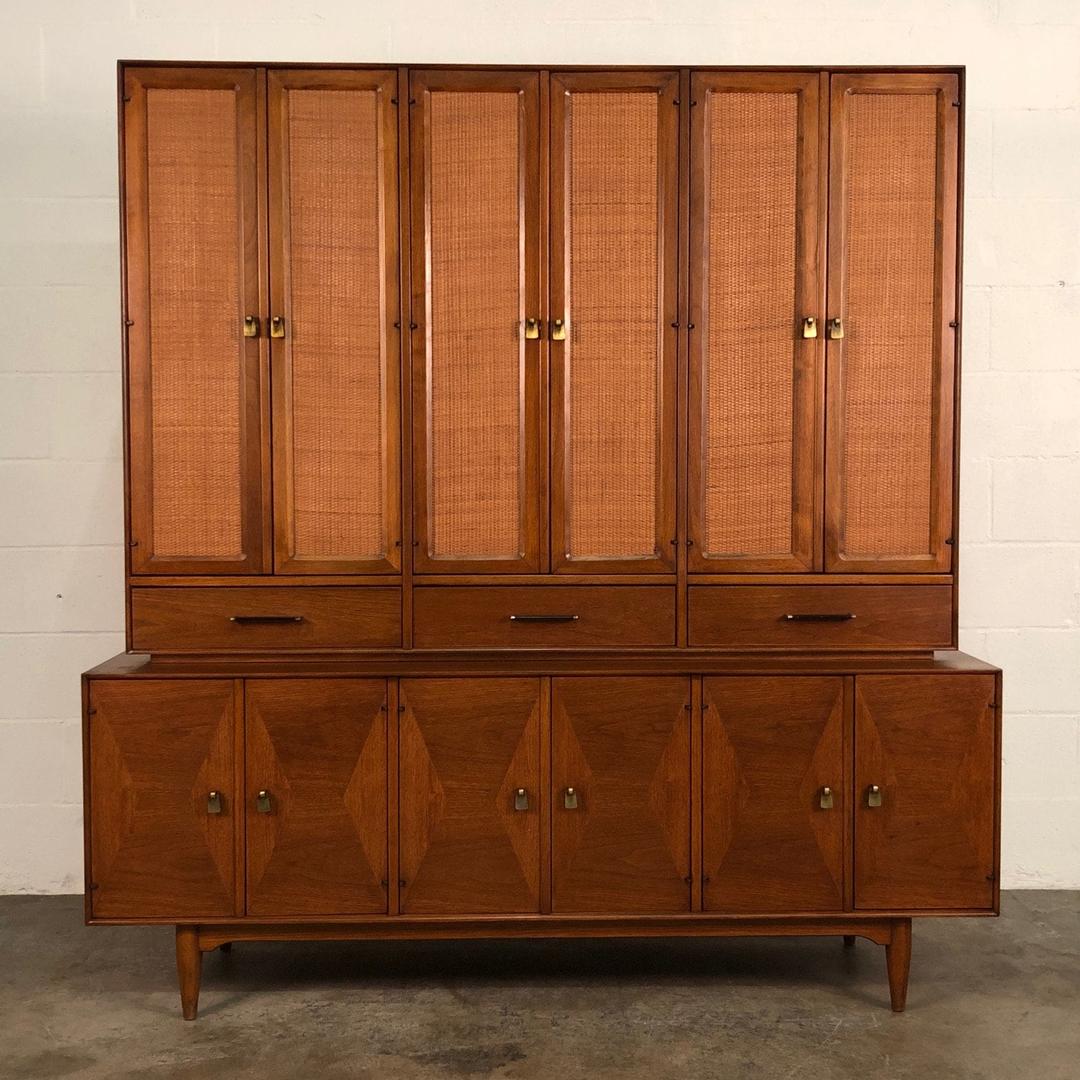 Beautiful Ramseur Mid-Century Modern China Cabinet & Base | Modern Mid ...