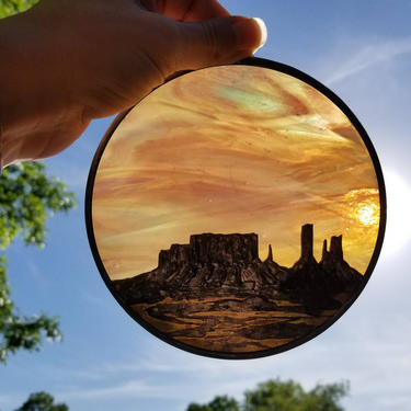 Vintage Slag Glass Suncatcher / Desert Horizon Sun Catcher / Round Pewter Frame Light Catcher / Handmade Art Glass / Grand Canyon Scene 