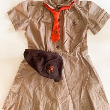 Vintage 1950s/60s Girl Scout Brownie's Uniform + ascot + hat // 6-7x 