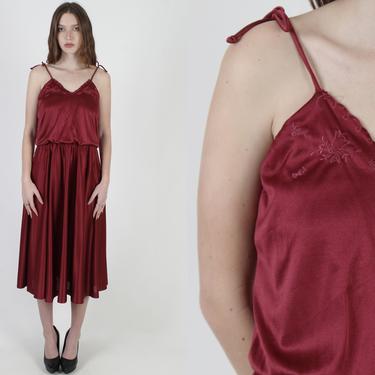 Vintage 70s Burgundy Disco Party Dress / 1970s Zip Up Maroon Grecian Dress / Dark Evening Solid Simple Full Skirt Midi Maxi Dress 