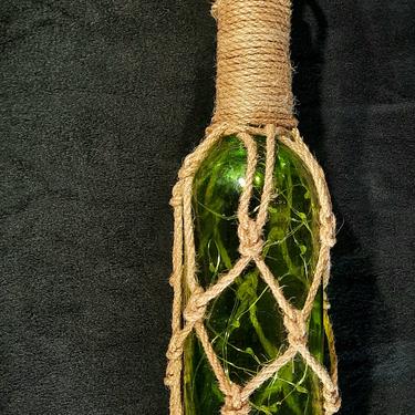 Knot Bottle with Lights