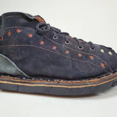 Handmade vintage tire shoes. Insanely awesome, truly vintage, undoubtedly one of a kind! (W10.5/M9) 