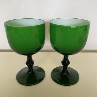 2 Carlo Moretti Emerald Green water Glasses, Blown Cased milk Glass, Murano Italy green water glasses, Carlo Moretti wine glasses, mcm Italy 