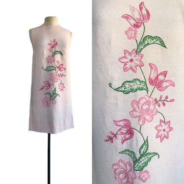 Vintage 60s pastel pink shift dress with pink & green floral embroidery| Twiggy mod dress 