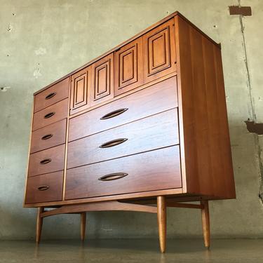 Broyhill From Vintage And Artisan Furniture Stores In Los Angeles